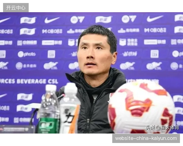 国脚集结时间紧张构成重大挑战，主教练战术演练与磨合空间被严重压缩。